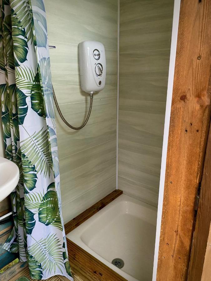 Cherry Tree Glamping Lodge Wellington  Eksteriør bilde
