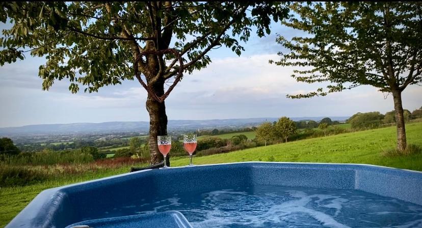 Cherry Tree Glamping Lodge Wellington  Eksteriør bilde